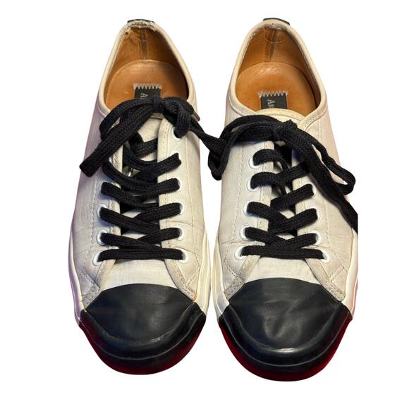 The Office of Angela Scott Womens 7 US | 37 EU Two Tone Canvas Low Top Sneakers - Picture 1 of 9